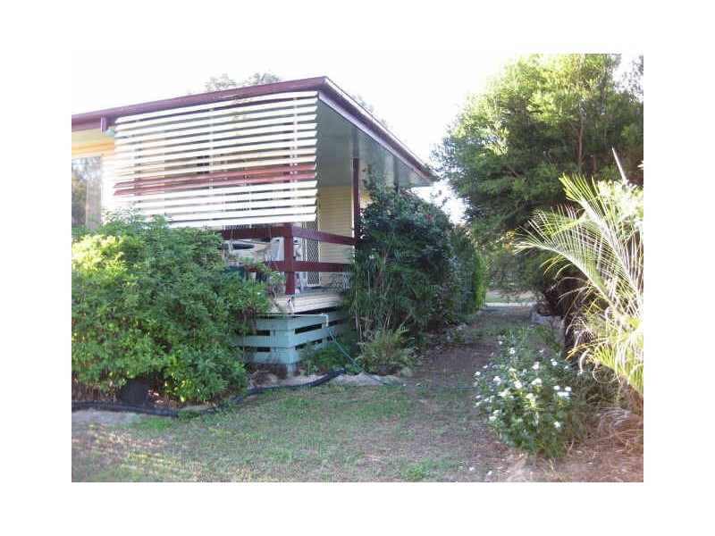 21 Rolfe Street, Moranbah QLD 4744