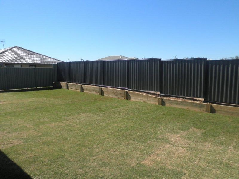 76 Utah Drive, Moranbah QLD 4744