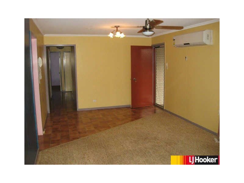 8 Herbert Court, Moranbah QLD 4744