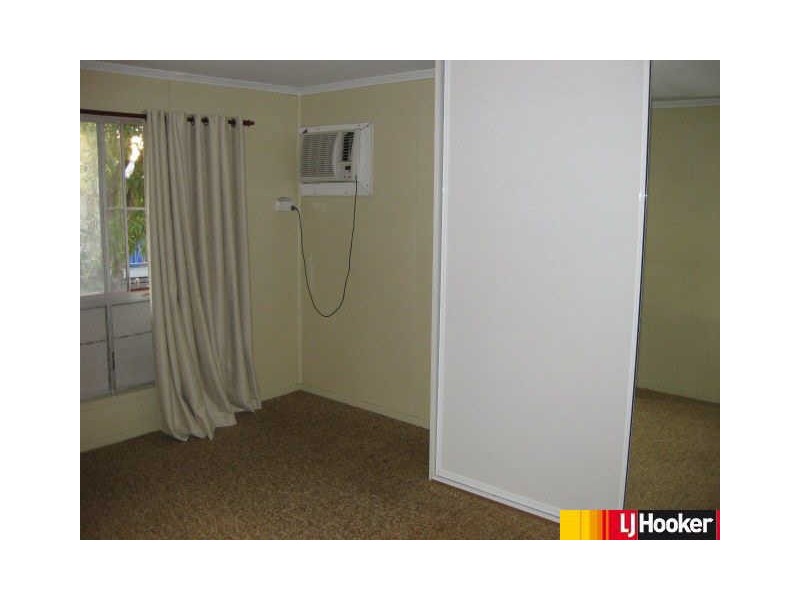 8 Herbert Court, Moranbah QLD 4744