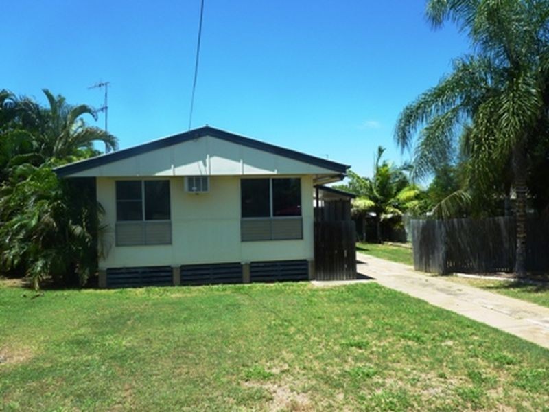 12 Gilbert Court, Moranbah QLD 4744
