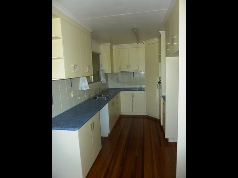 12 Gilbert Court, Moranbah QLD 4744