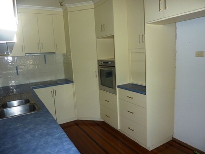 12 Gilbert Court, Moranbah QLD 4744