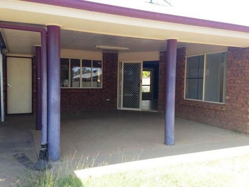 5 Maitland Street, Moranbah QLD 4744