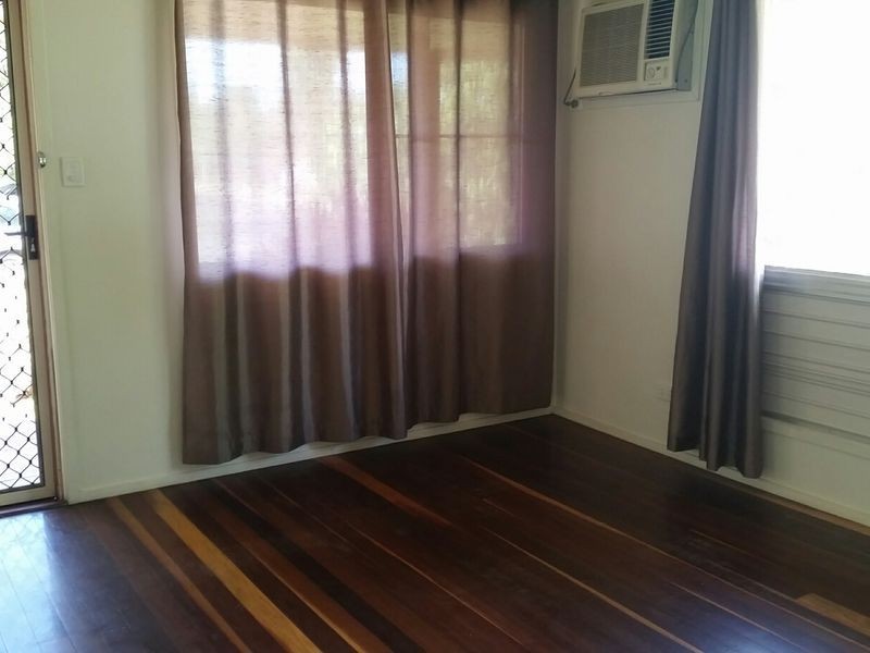 5 Belshore Street, Moranbah QLD 4744
