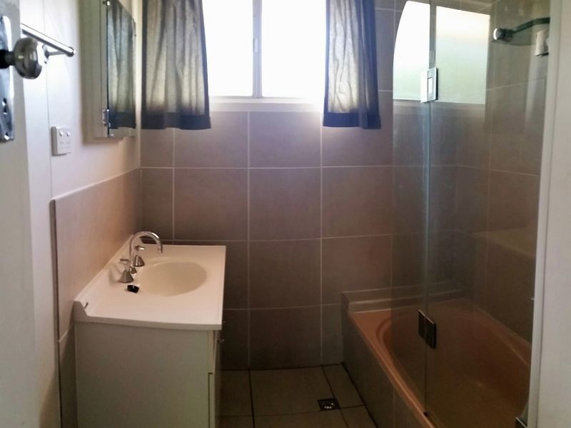 5 Belshore Street, Moranbah QLD 4744