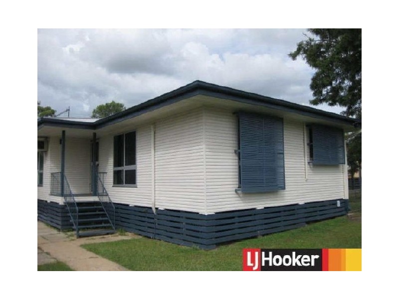 8 Laver Street, Moranbah QLD 4744