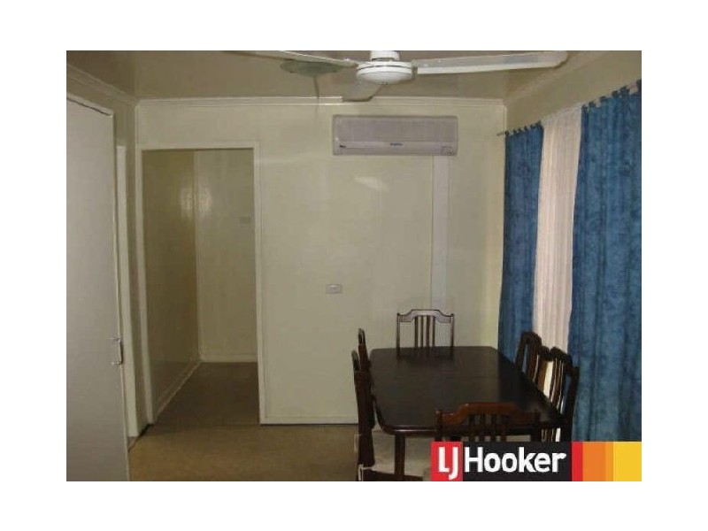 8 Laver Street, Moranbah QLD 4744