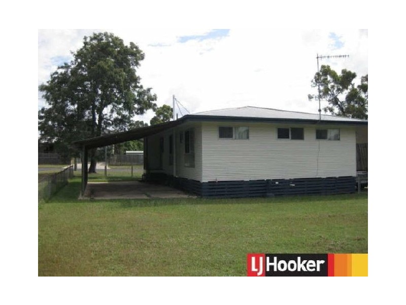8 Laver Street, Moranbah QLD 4744