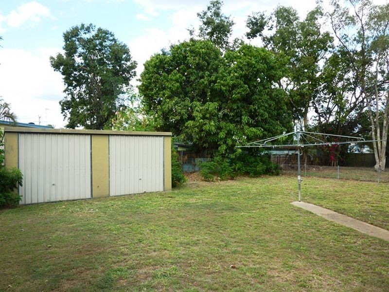 10 Flohr Drive, Moranbah QLD 4744