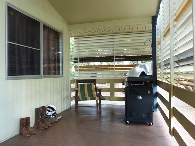 10 Flohr Drive, Moranbah QLD 4744