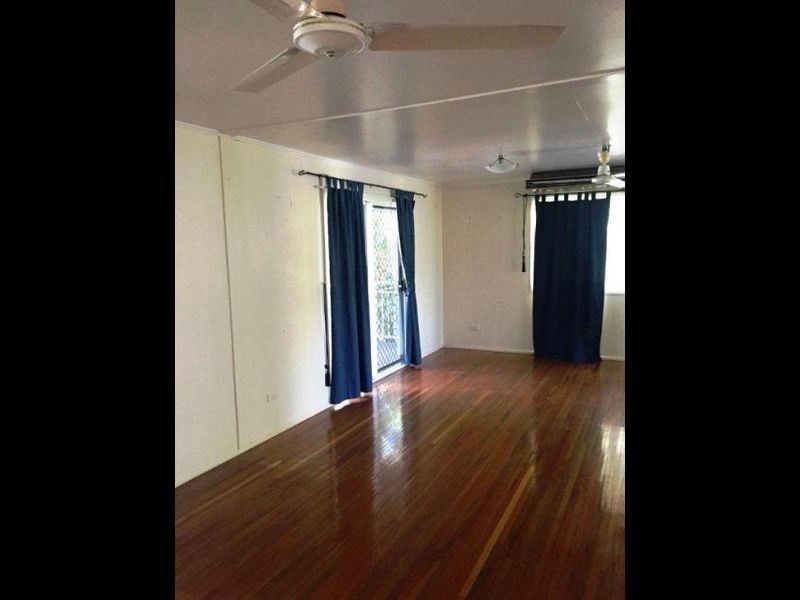 35 Brock Street, Dysart QLD 4745