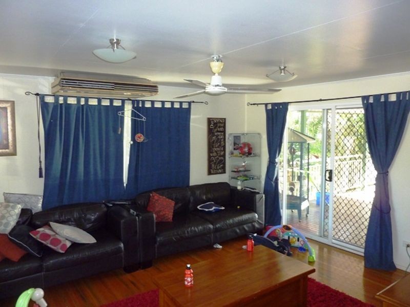 35 Brock Street, Dysart QLD 4745