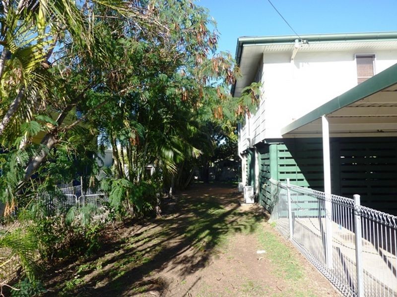 35 Brock Street, Dysart QLD 4745