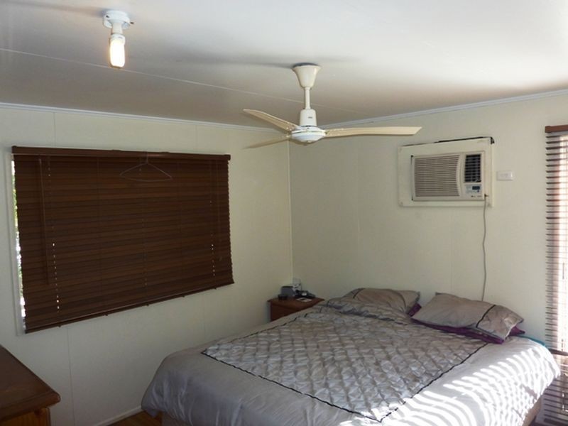 35 Brock Street, Dysart QLD 4745