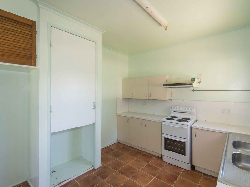 7 De Castella Drive, Moranbah QLD 4744