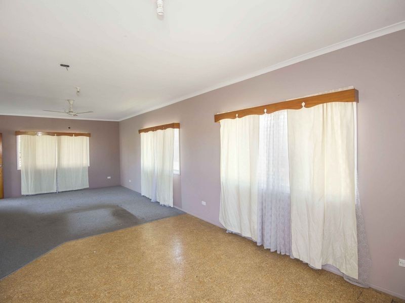 33 Ney Street, Moranbah QLD 4744