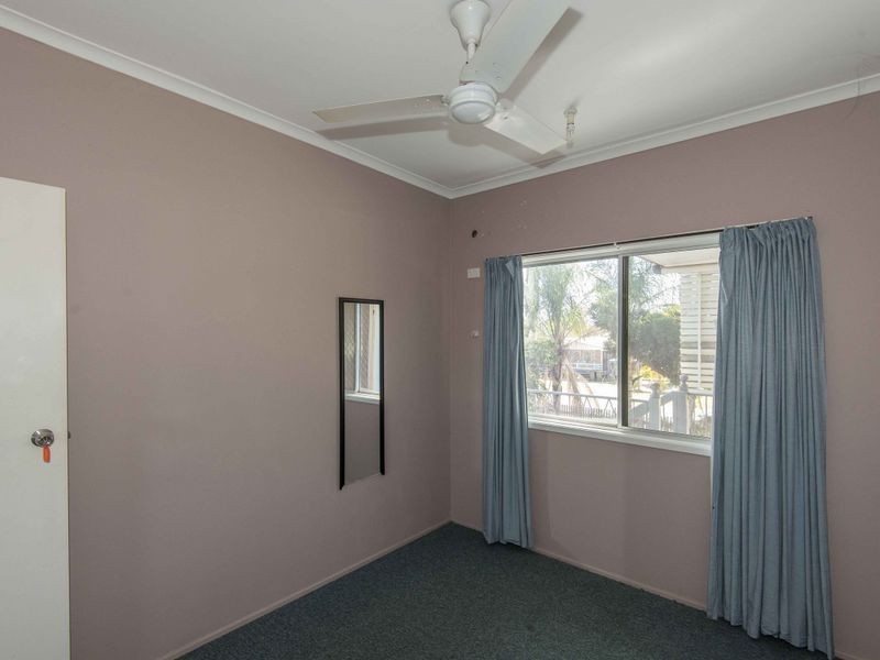 33 Ney Street, Moranbah QLD 4744