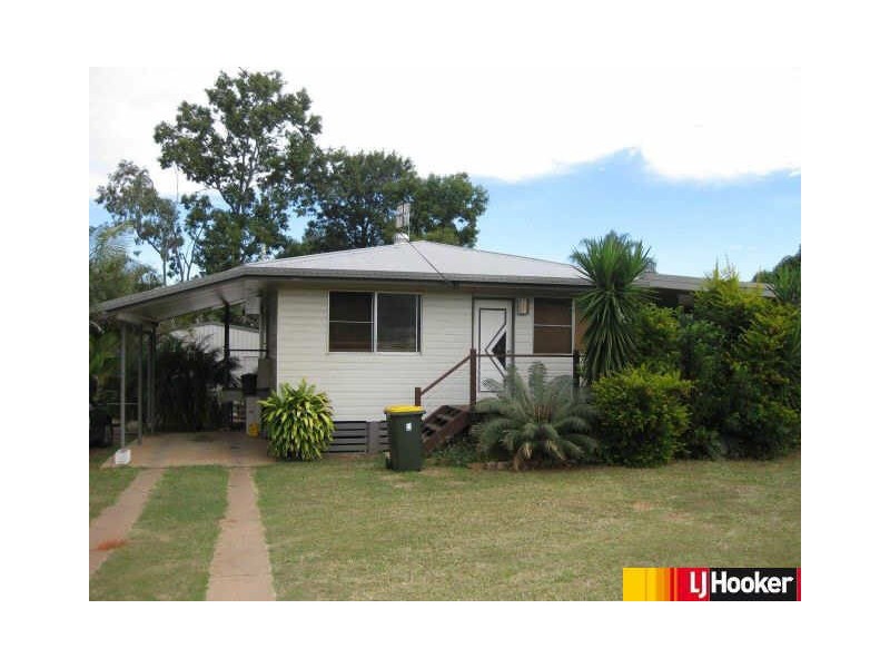 19 Oxley Drive, Moranbah QLD 4744