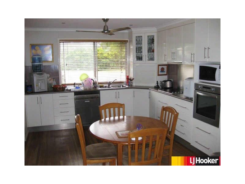 19 Oxley Drive, Moranbah QLD 4744