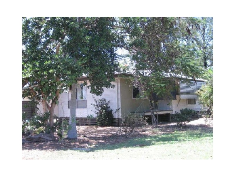 6 Kangaroo Drive, Moranbah QLD 4744