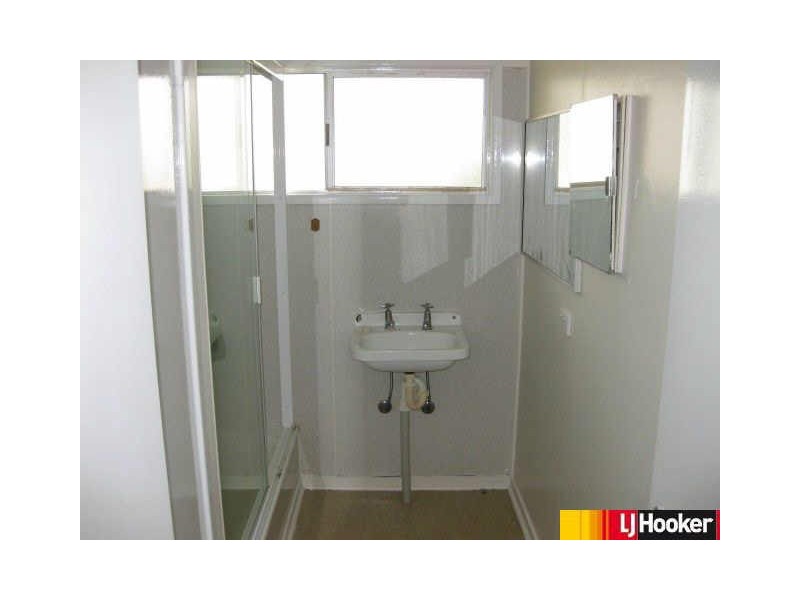 11 Kennedy Drive, Moranbah QLD 4744