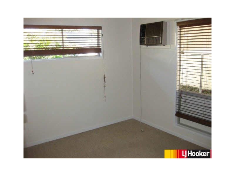 11 Kennedy Drive, Moranbah QLD 4744