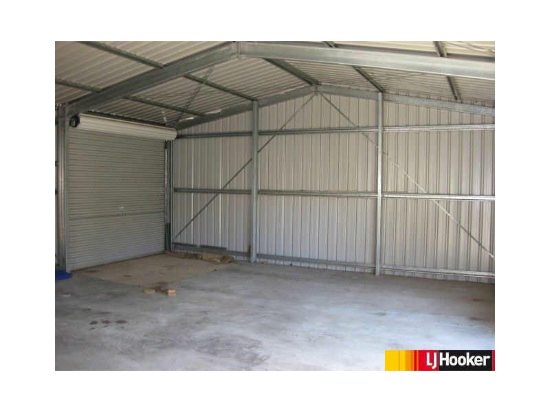 11 Kennedy Drive, Moranbah QLD 4744