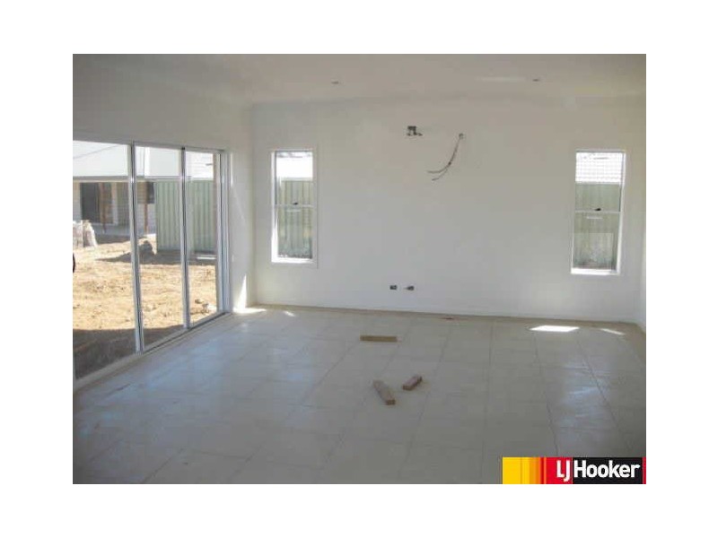 77 Utah Drive, Moranbah QLD 4744