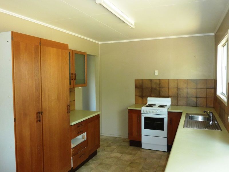 12 Bennett Court, Moranbah QLD 4744