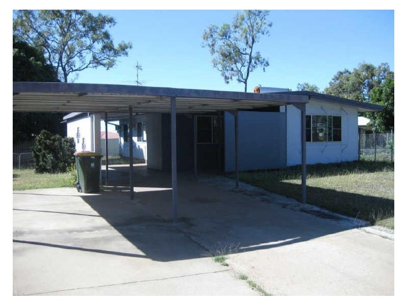 5 Shannon Drive, Moranbah QLD 4744