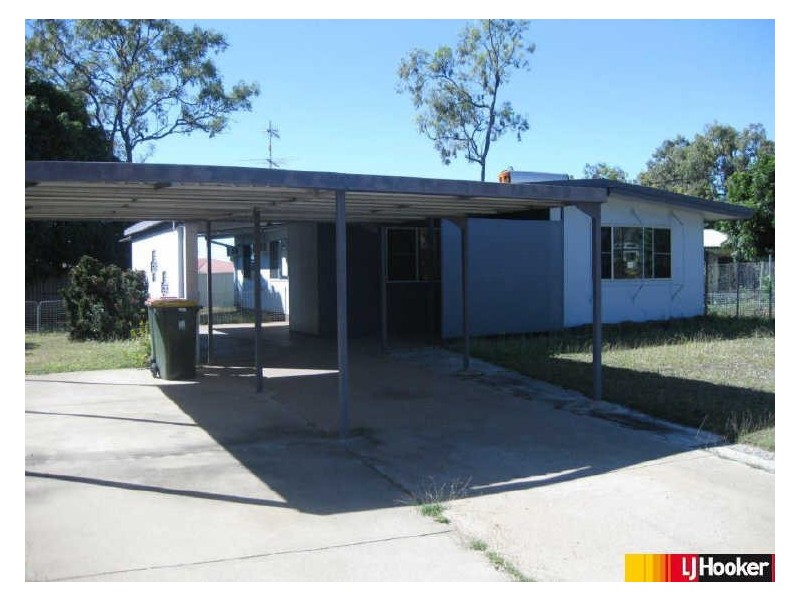 5 Shannon Drive, Moranbah QLD 4744