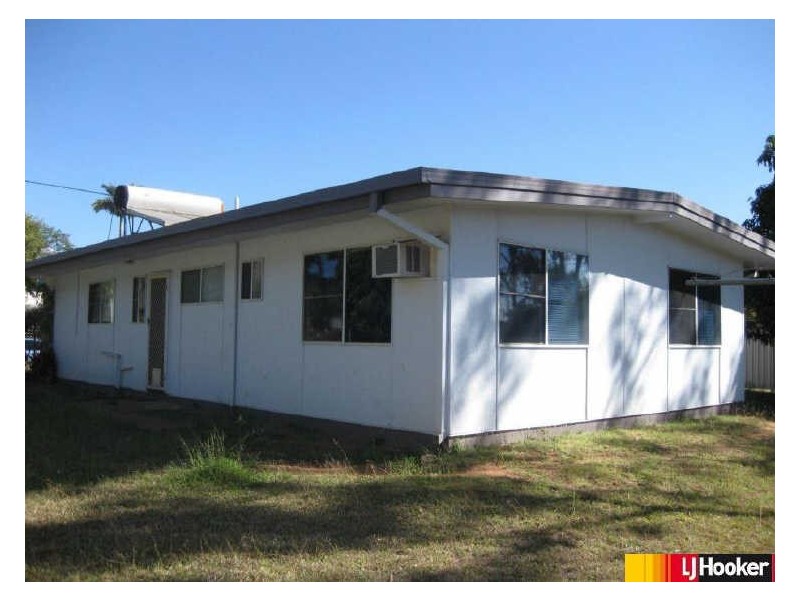 5 Shannon Drive, Moranbah QLD 4744