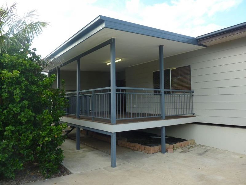 8 Hannah Crescent, Dysart QLD 4745