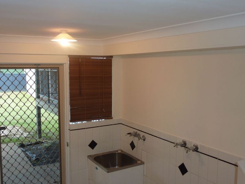 8 Hannah Crescent, Dysart QLD 4745