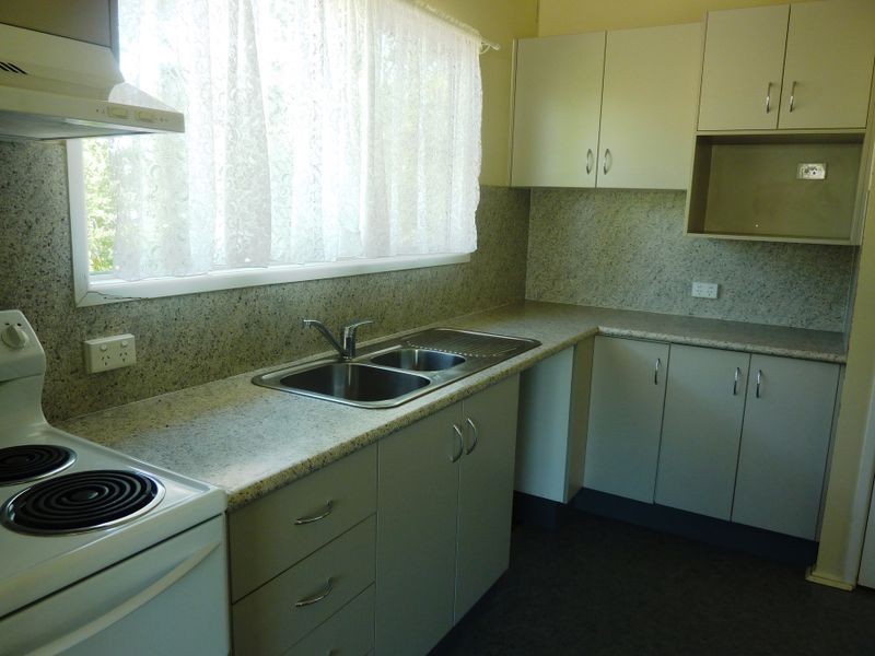 4 Goolagong Crescent, Moranbah QLD 4744