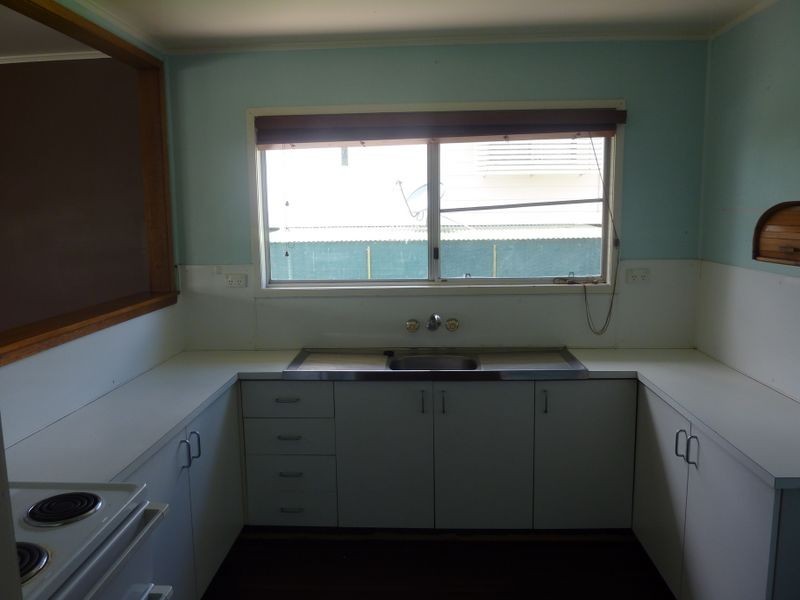 7 Coleman Street, Dysart QLD 4745