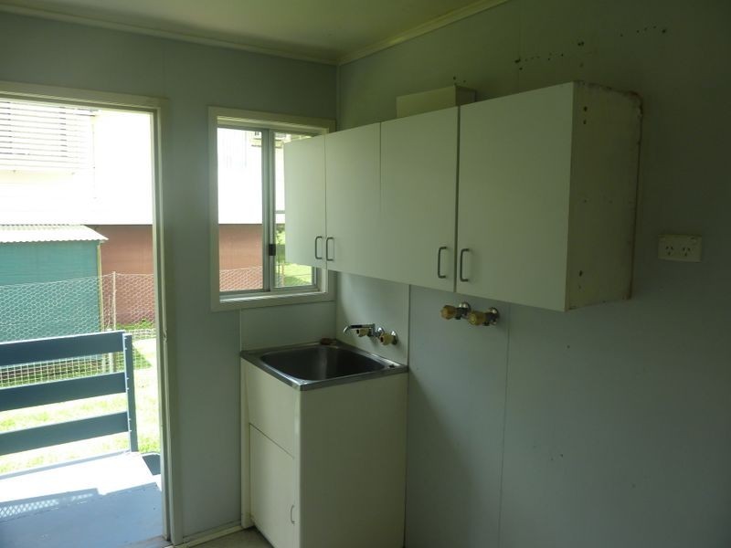 7 Coleman Street, Dysart QLD 4745