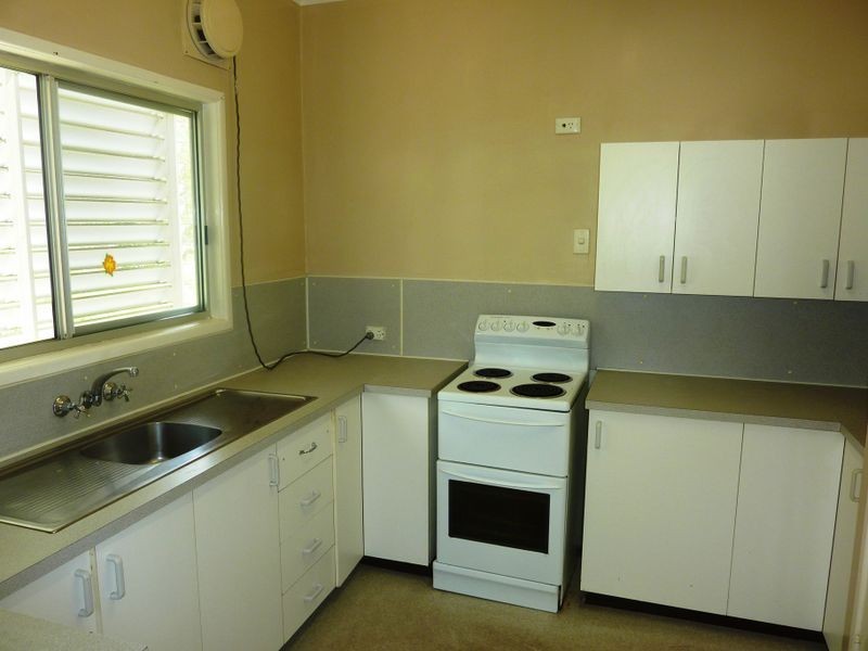 2 Goolagong Crescent, Moranbah QLD 4744