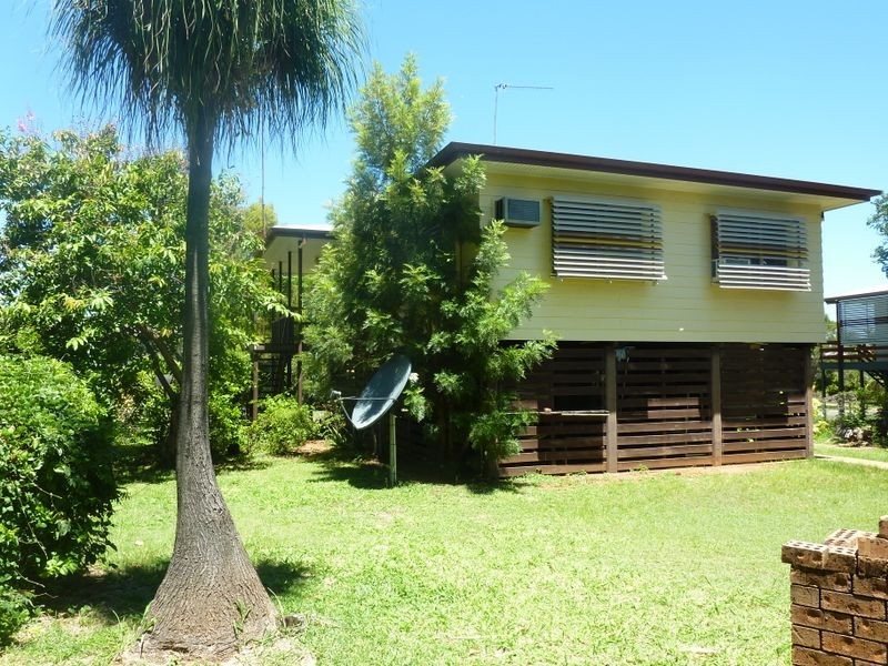 7 Goolagong Crescent, Moranbah QLD 4744