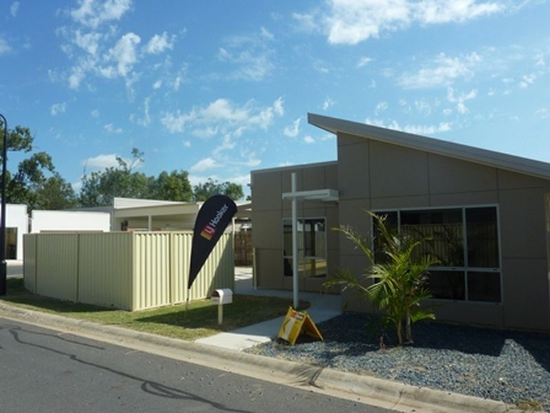 13/73 Centenary Drive North, Middlemount QLD 4746