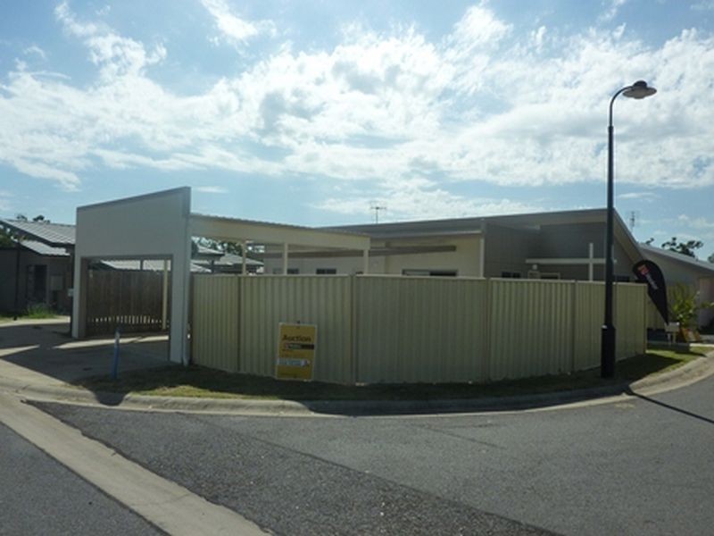 13/73 Centenary Drive North, Middlemount QLD 4746