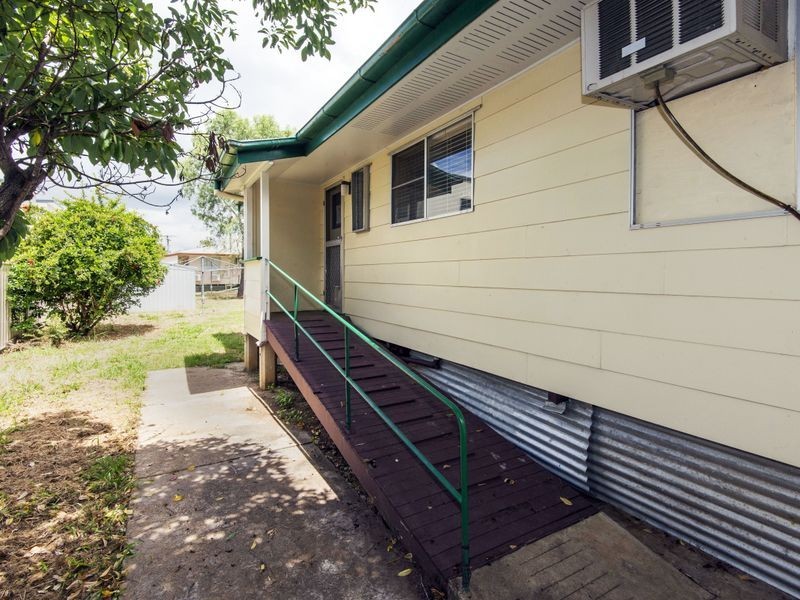 15 Queen Elizabeth Drive, Dysart QLD 4745