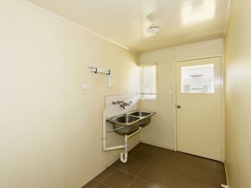 15 Queen Elizabeth Drive, Dysart QLD 4745