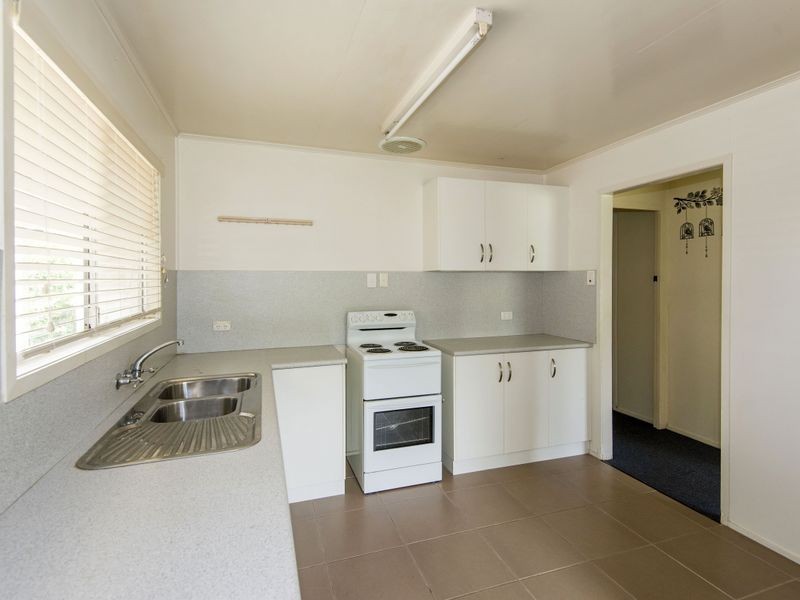 15 Queen Elizabeth Drive, Dysart QLD 4745