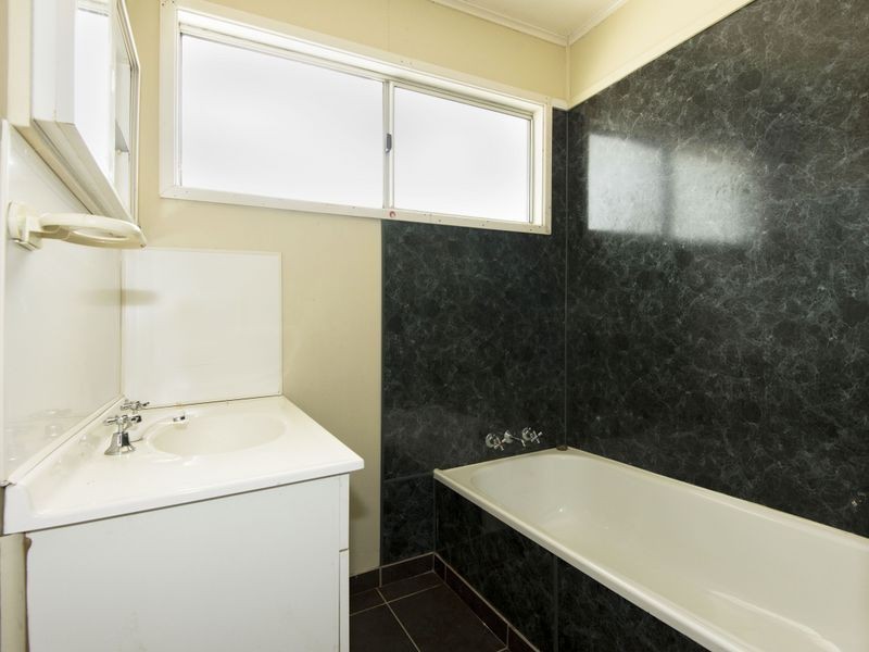 26 Donovan Crescent, Dysart QLD 4745