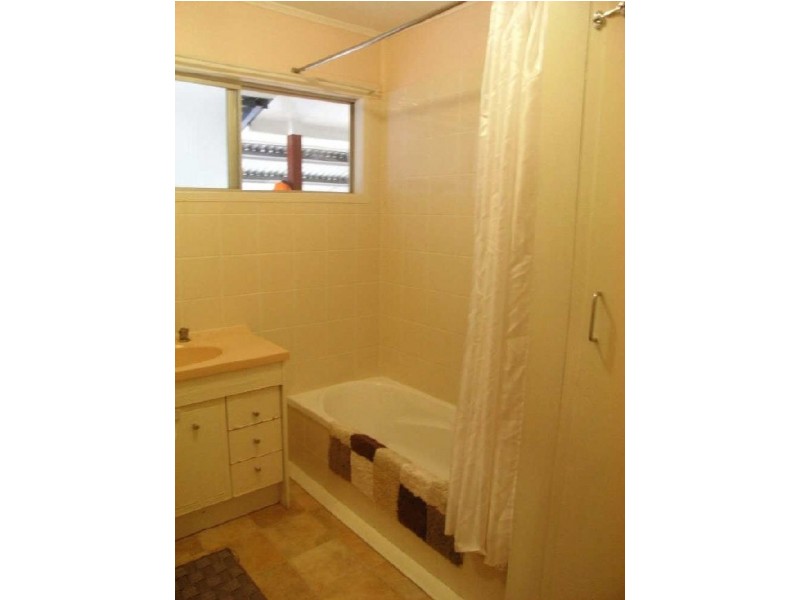 150 Mills Avenue, Moranbah QLD 4744