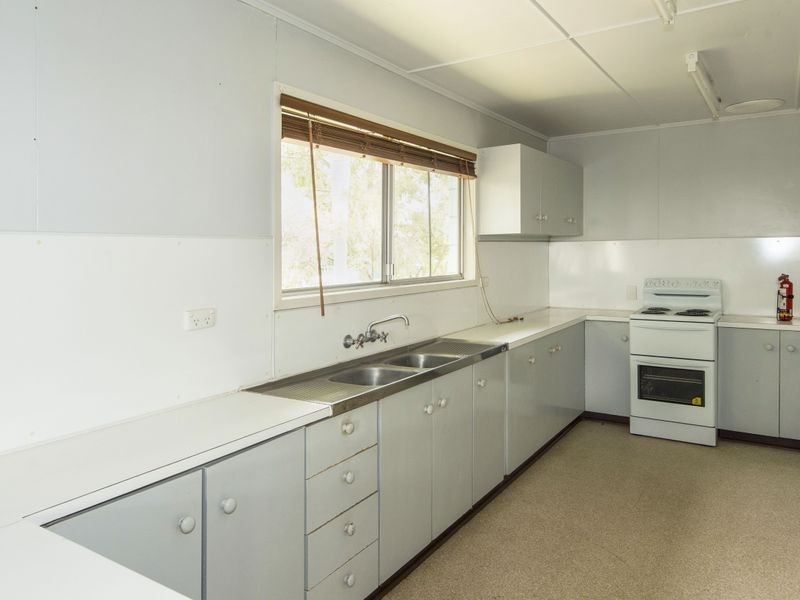 51 Beardmore Crescent, Dysart QLD 4745