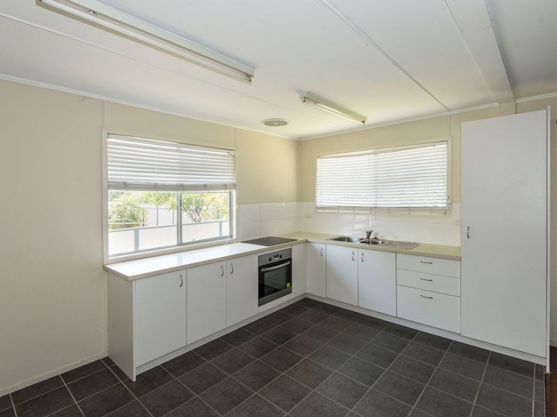 14 Macdonald Street, Dysart QLD 4745