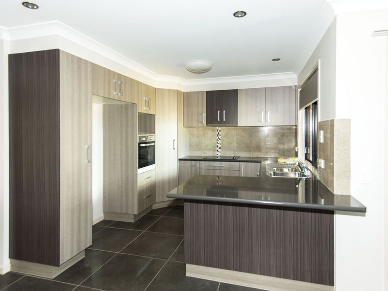 5/8-10 Lambert Drive, Moranbah QLD 4744